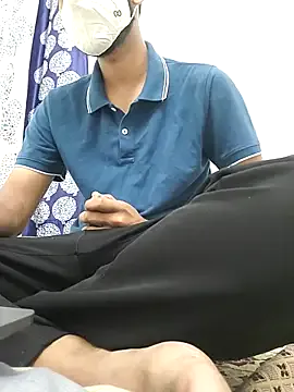 MonserrateGill – webcam model profile photo Image 9