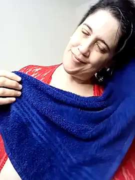 River_Flow_WOW – webcam model profile photo Image 3