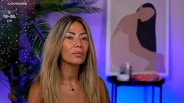 RoseDelic – webcam model profile photo Image 7