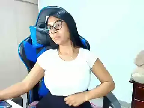 sophiax-x – webcam model profile photo