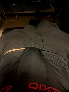 LEONAAx – webcam model profile photo Image 5