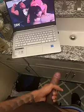 emilyttaylor – webcam model profile photo Image 4