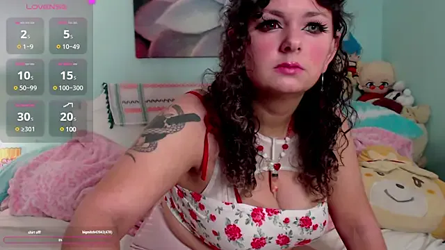 Darlyn_Ortega – webcam model profile photo Image 2