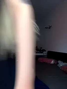 CurvyBigAss01 – webcam model profile photo Image 4