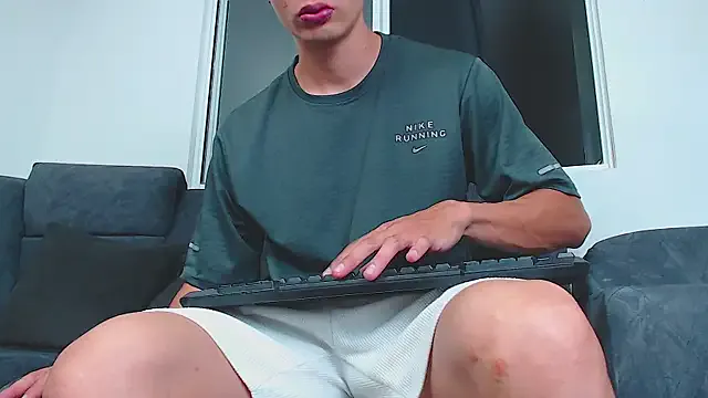 renataleclair – webcam model profile photo Image 10