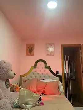 Sara_fun – webcam model profile photo Image 6