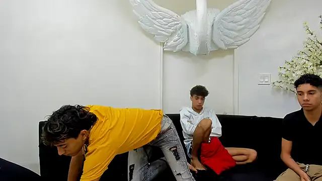 LisaPearly – webcam model profile photo Image 3