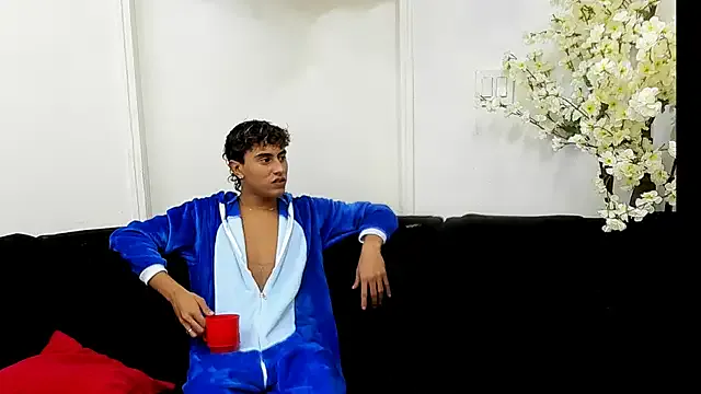 LisaPearly – webcam model profile photo Image 7