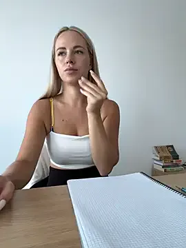 MsChanelCarter – webcam model profile photo Image 15