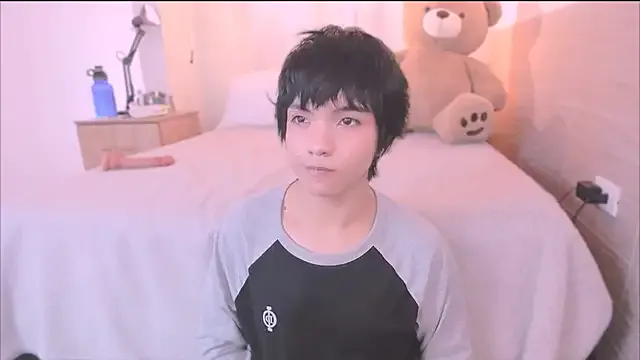 EvelyneFlirtyMilf – webcam model profile photo Image 7