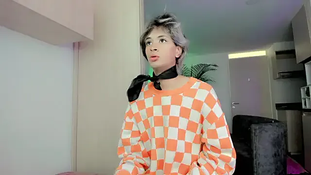 Robine868 – webcam model profile photo Image 11