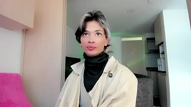 Robine868 – webcam model profile photo Image 4