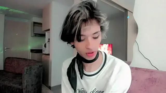 Robine868 – webcam model profile photo Image 8