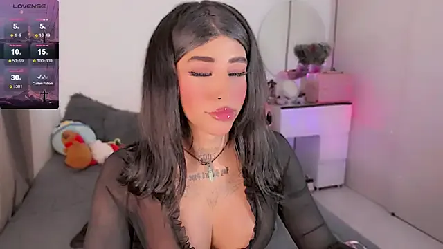 HazelSincaid – webcam model profile photo Image 12