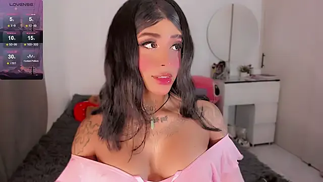 HazelSincaid – webcam model profile photo Image 6