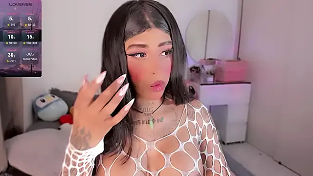 HazelSincaid – webcam model profile photo Image 9