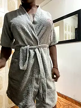 Jeremias_Youn – webcam model profile photo Image 14