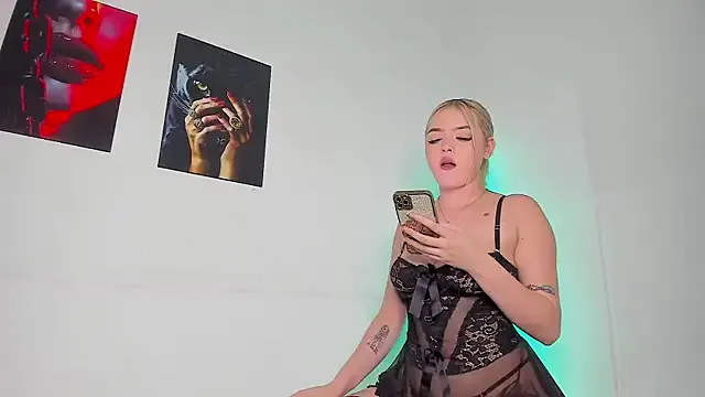 SparklingSoleil – webcam model profile photo Image 14