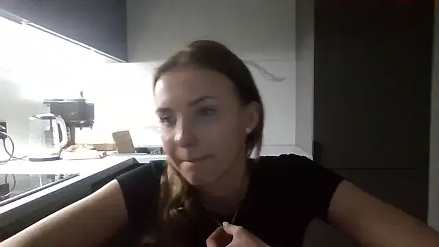 Yasmini – webcam model profile photo Image 10