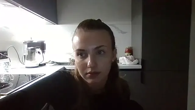 Yasmini – webcam model profile photo Image 15