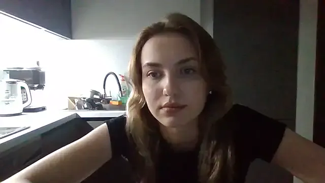 Yasmini – webcam model profile photo Image 5