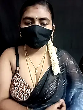 Bella-999 – webcam model profile photo Image 10