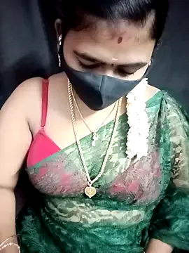 Bella-999 – webcam model profile photo Image 18