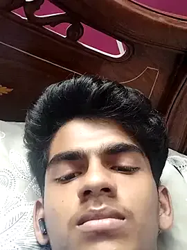 LilMsAlaska – webcam model profile photo Image 7