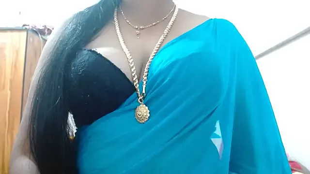 FilthyLarisaX – webcam model profile photo Image 7