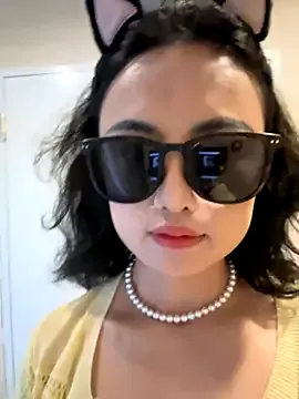 MelisaGill – webcam model profile photo Image 2