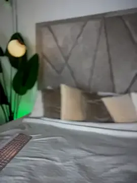 romyxxs webcam show Image 5