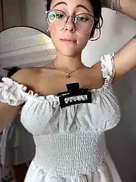 romyxxs webcam show Image 9