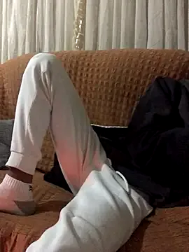 LiaRussel – webcam model profile photo Image 7