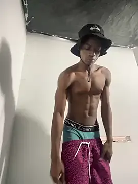 RavensFantasies – webcam model profile photo Image 15