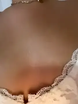 LiaRussel – webcam model profile photo Image 4