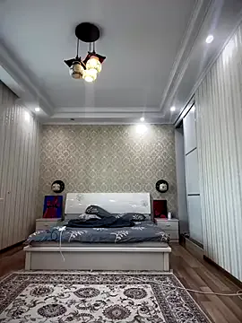 SunnyDesirexxx – webcam model profile photo Image 6