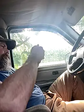 Crystallmendez – webcam model profile photo Image 7