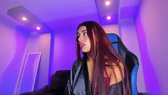 AlisaMoss – webcam model profile photo Image 18