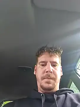 MonserrateGill – webcam model profile photo Image 8