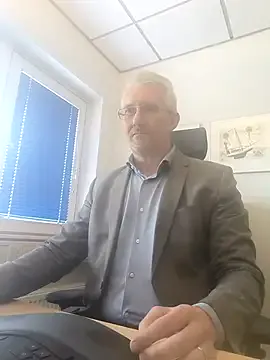 -satomi-jp – webcam model profile photo Image 12