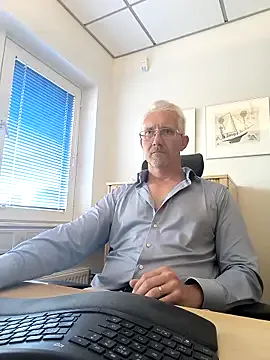 -satomi-jp – webcam model profile photo Image 13