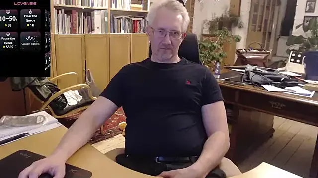 -satomi-jp – webcam model profile photo Image 2