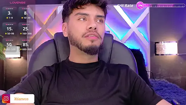 EvelyneFlirtyMilf – webcam model profile photo Image 14