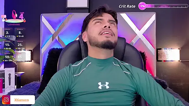 EvelyneFlirtyMilf – webcam model profile photo Image 2