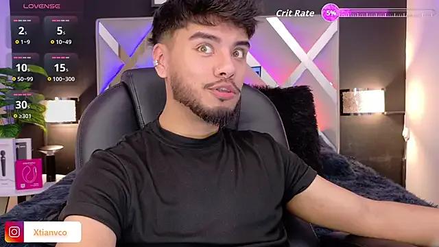 EvelyneFlirtyMilf – webcam model profile photo Image 9