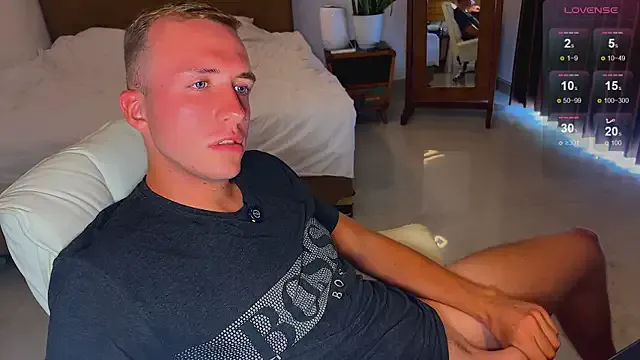 Zeefy – webcam model profile photo Image 13