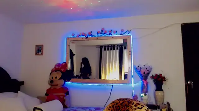 Brianna_White – webcam model profile photo Image 11