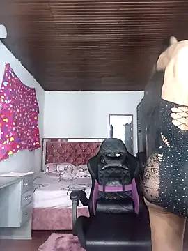 OctaviaFelicity – webcam model profile photo Image 7