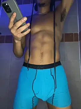 KellaSun – webcam model profile photo Image 6