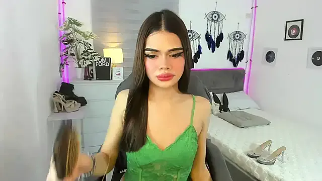 TastyTiffy – webcam model profile photo Image 11